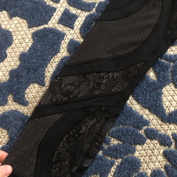 Lululemon Leggings Lace - Picture 3 of 9
